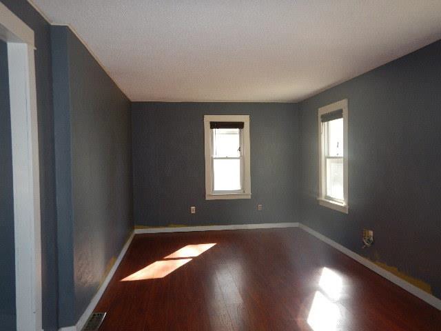 907 Willow StFaribault, MN, 55021Rice County