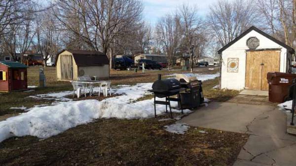 Three Rivers Mobile Home Park 13 Meggan CourtHastings, MN 55033