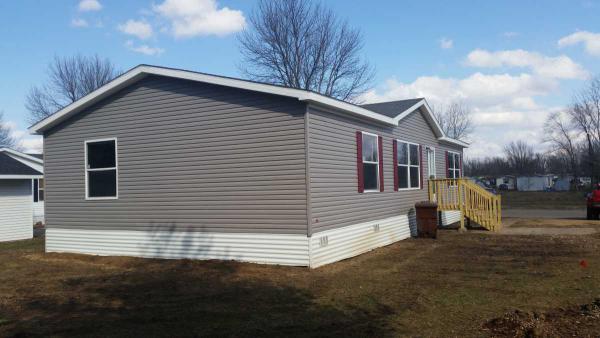 Three Rivers Mobile Home Park 41 Amelia AvenueHastings, MN 55033