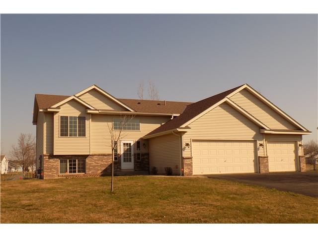 413 12th Ave NWIsanti, MN, 55040Isanti County
