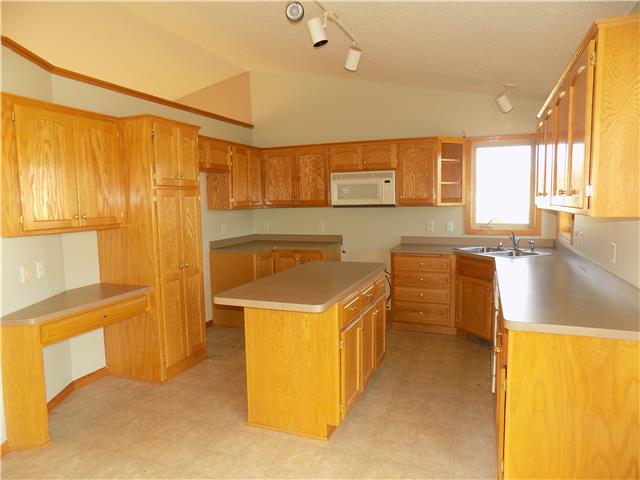413 12th Ave NWIsanti, MN, 55040Isanti County