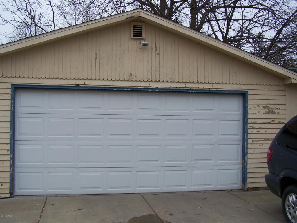 416 W Lakewood Avenue, Lake City, MN 55041