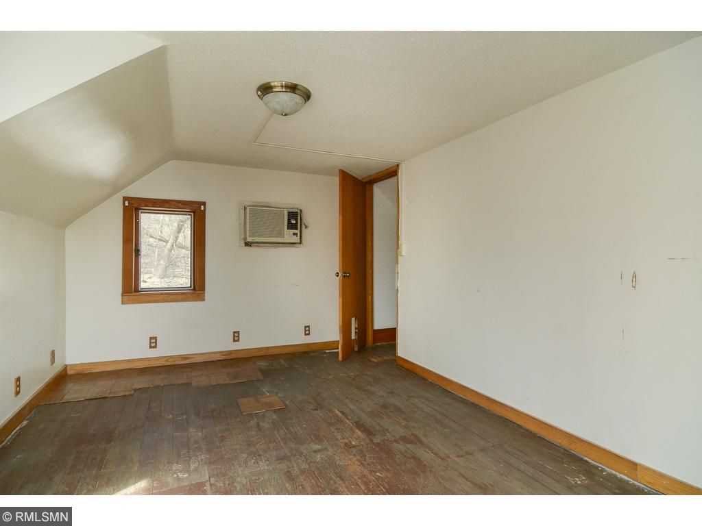6435 Delilah Avenue, Inver Grove Heights, MN 55076