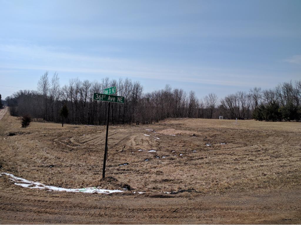 35870 Polk Street NE, Cambridge Twp, MN 55080