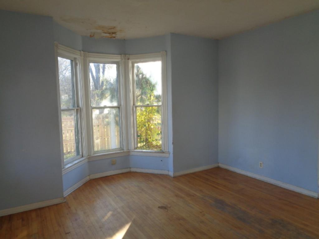 951 Bradley Street, Saint Paul, MN 55101