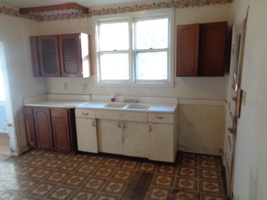 951 Bradley Street, Saint Paul, MN 55101