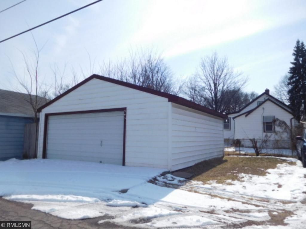 943 James Avenue, Saint Paul, MN 55102
