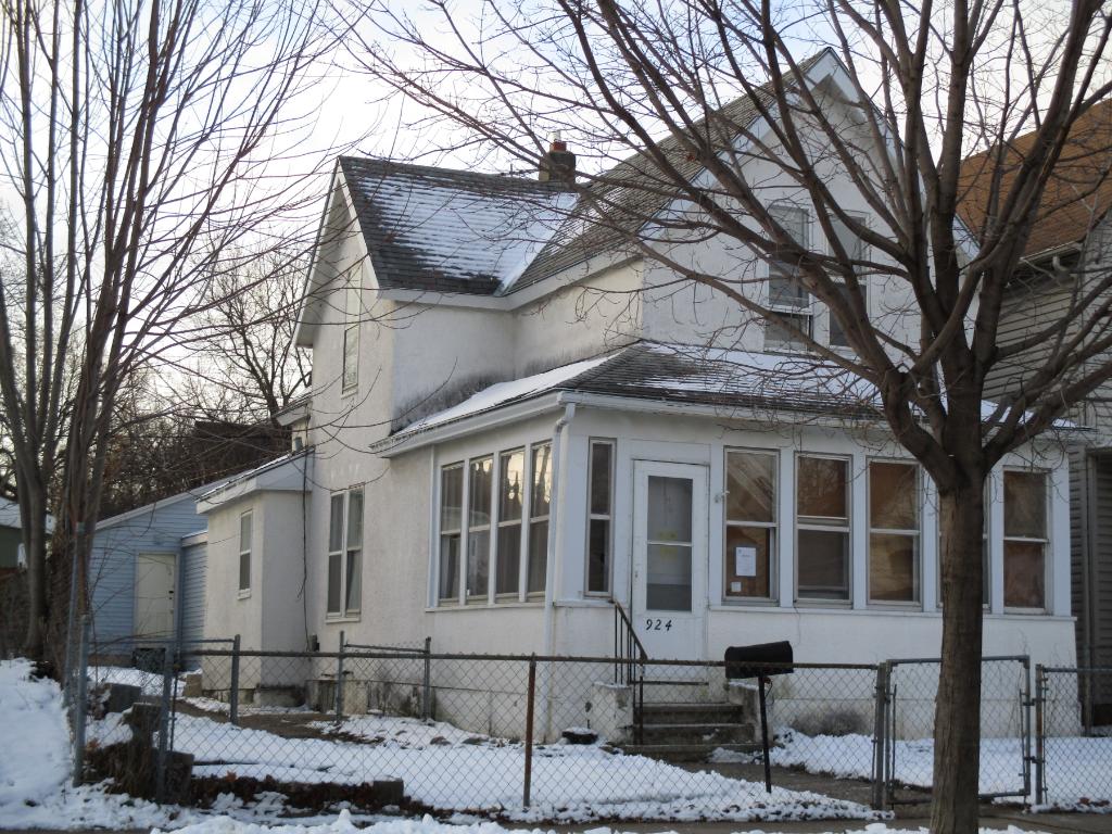 924 Beech Street, Saint Paul, MN 55106