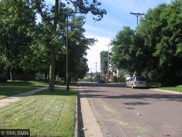 960 Duchess Street, Saint Paul, MN 55106
