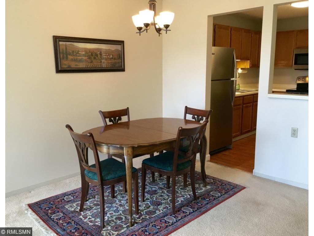 500 County Road B W, Roseville, MN 55113