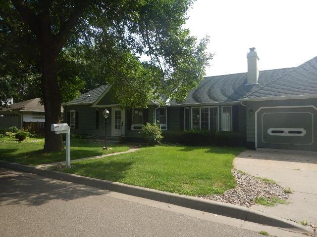 1900 Kenwood Dr WMaplewood, MN, 55117Ramsey County
