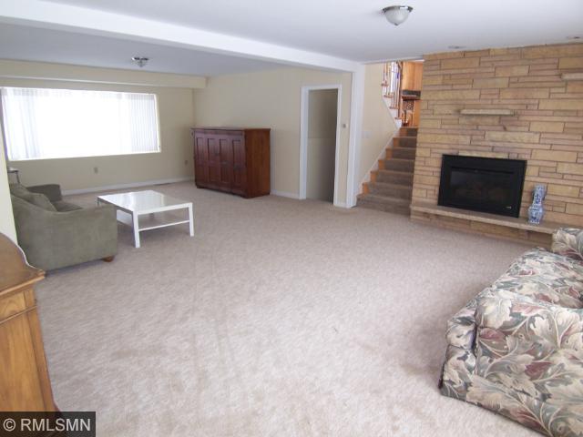 230 Marie Avenue W, West Saint Paul, United States 55118