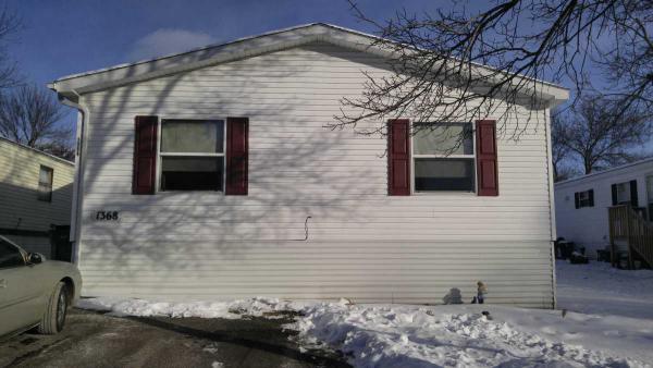 Rolling Hills Estates 1368 Pine Tree DrMaplewood, MN 55119