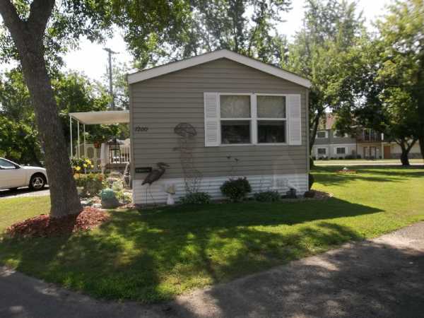 Beaver Lake Estates 1200 COUGARMaplewood, MN 55119