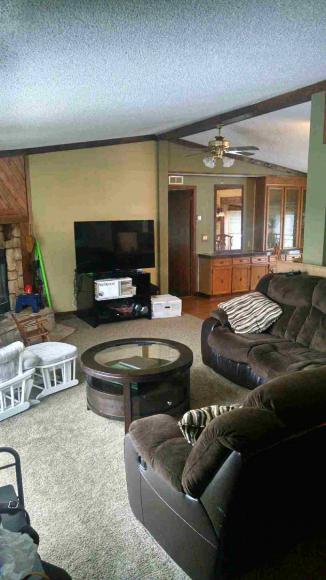 Rolling Hills Estates 1342 pearson drMaplewood, MN 55119