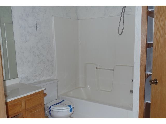 4076 Beaver Dam RdEagan, MN, 55122Dakota County