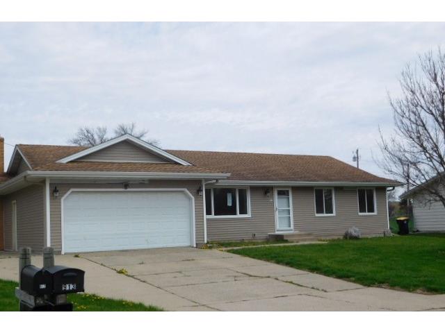 913 Hopewell LnApple Valley, MN, 55124Dakota County
