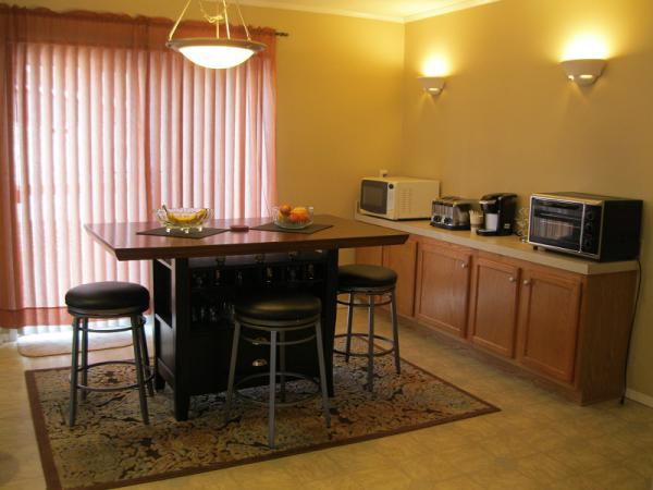 Cedar Knolls 7120 126th St. Ct.Apple Valley, MN 55124