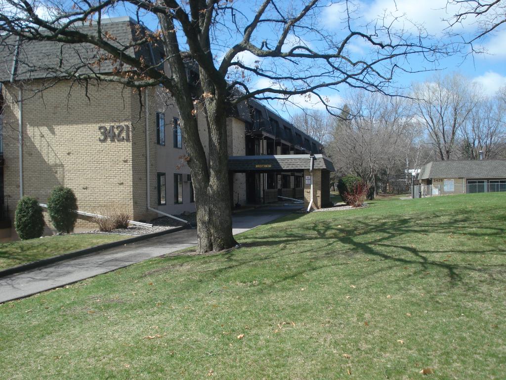 3421 Kent Street, Shoreview, MN 55126