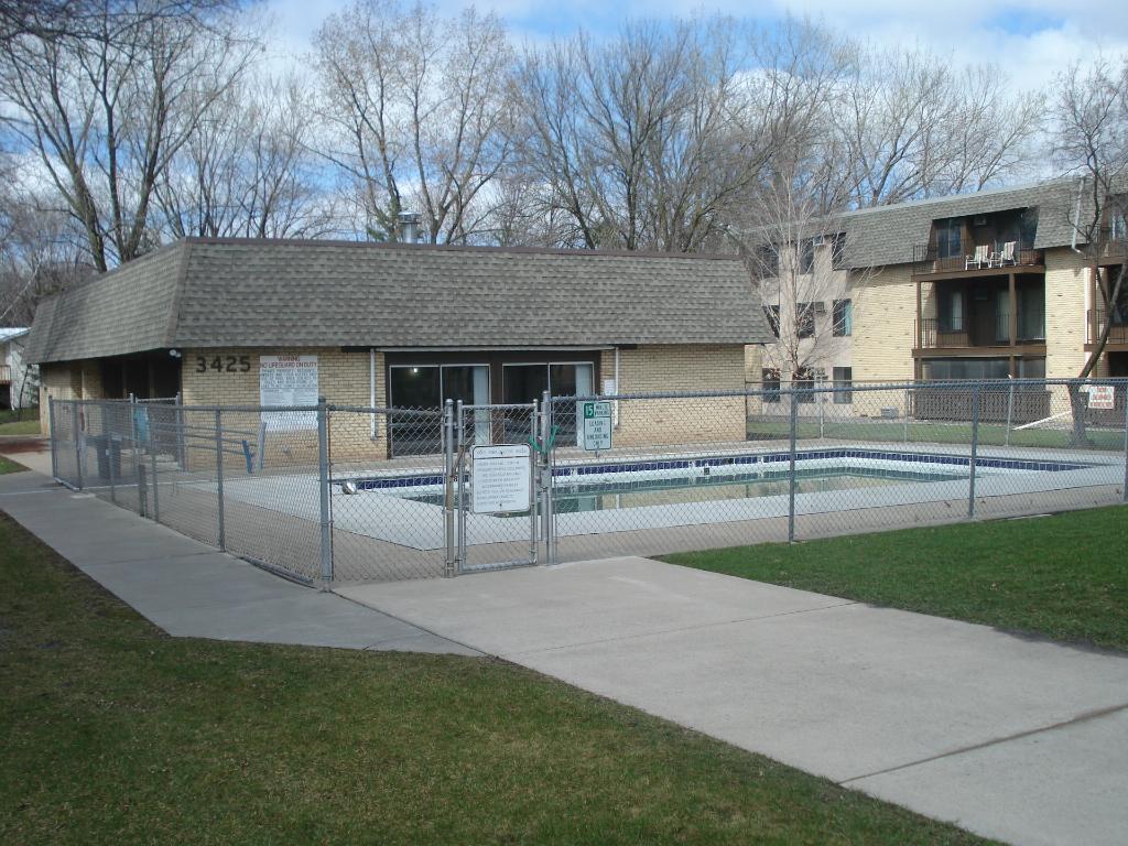 3421 Kent Street, Shoreview, MN 55126