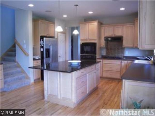 10921 Maple Boulevard, Woodbury, MN 55129