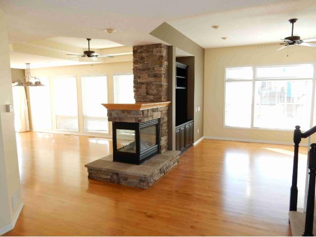 10459 Raleigh Road, Woodbury, MN 55129