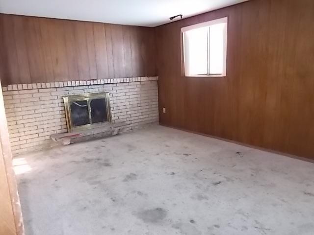 719 Hull RdAnoka, MN, 55303Anoka County