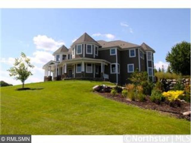 8766 Stonefield lane, Chanhassen, MN 55317