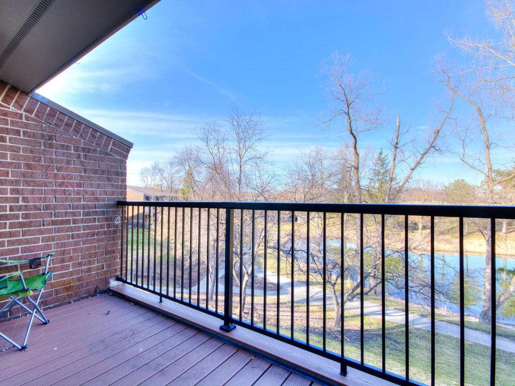 1560 Millpond Court, Chaska, MN 55318