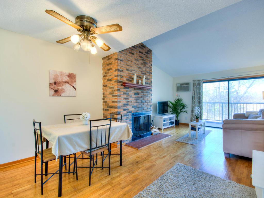 1560 Millpond Court, Chaska, MN 55318