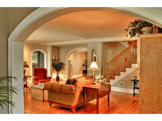 5990 Lake Linden Court, Shorewood, MN 55331
