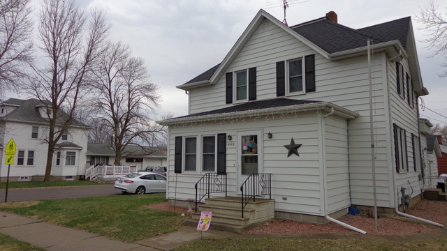 458 11th Street East, Gibbon, MN 55335