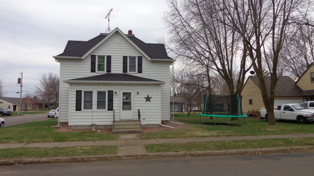 458 11th Street East, Gibbon, MN 55335