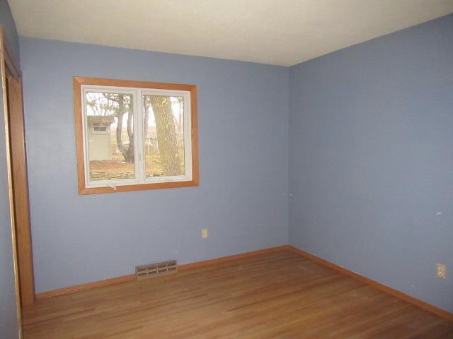13204 Irving Ave SBurnsville, MN, 55337Dakota County
