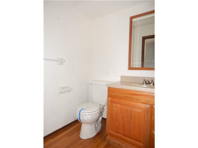 192 Birnamwood DrBurnsville, MN, 55337Dakota County