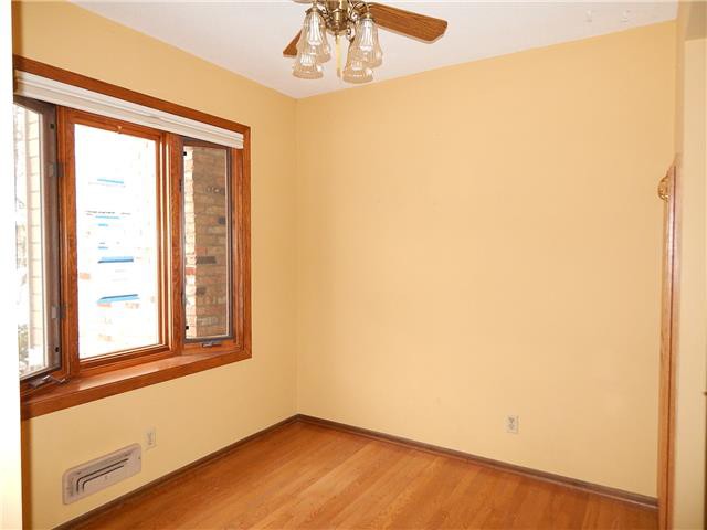 192 Birnamwood DrBurnsville, MN, 55337Dakota County