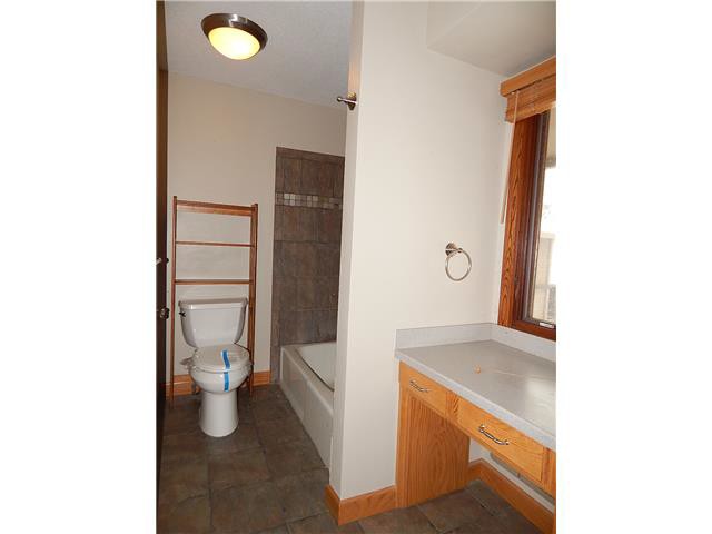 192 Birnamwood DrBurnsville, MN, 55337Dakota County