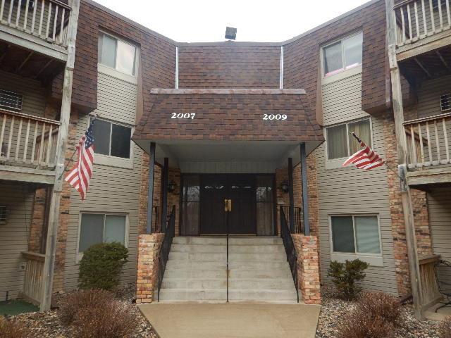 2007e 122nd St #B3Burnsville, MN, 55337Dakota County