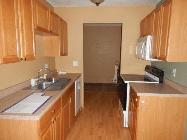 2007e 122nd St #B3Burnsville, MN, 55337Dakota County