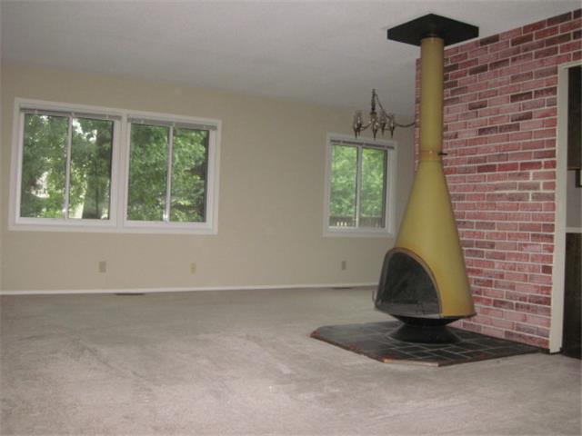 58 River Woods LnBurnsville, MN, 55337Dakota County