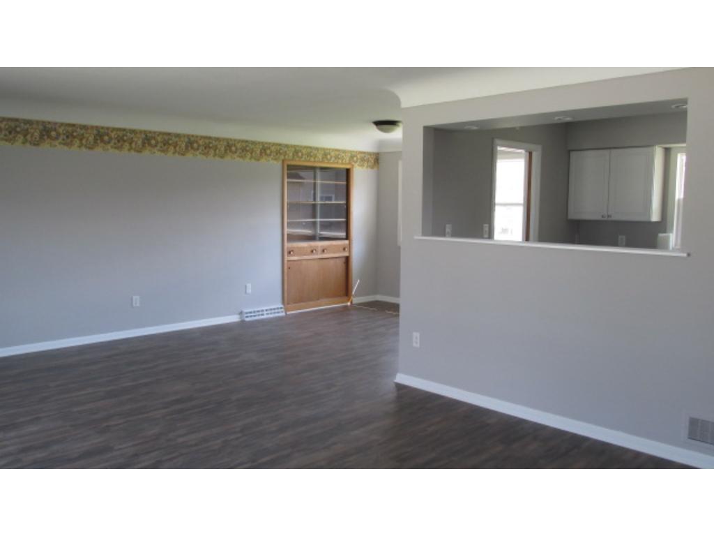 410 Douglas Avenue E, Hector, MN 55342