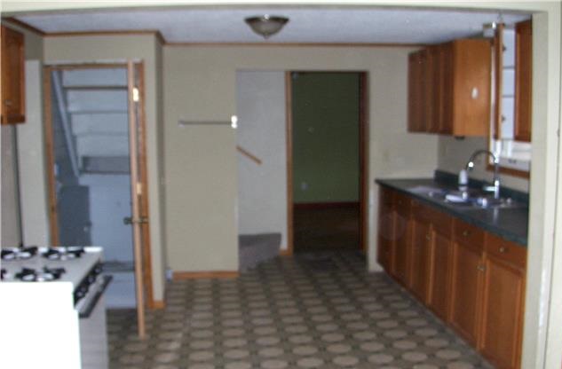 411 Douglas Ave EHector, MN, 55342Renville County
