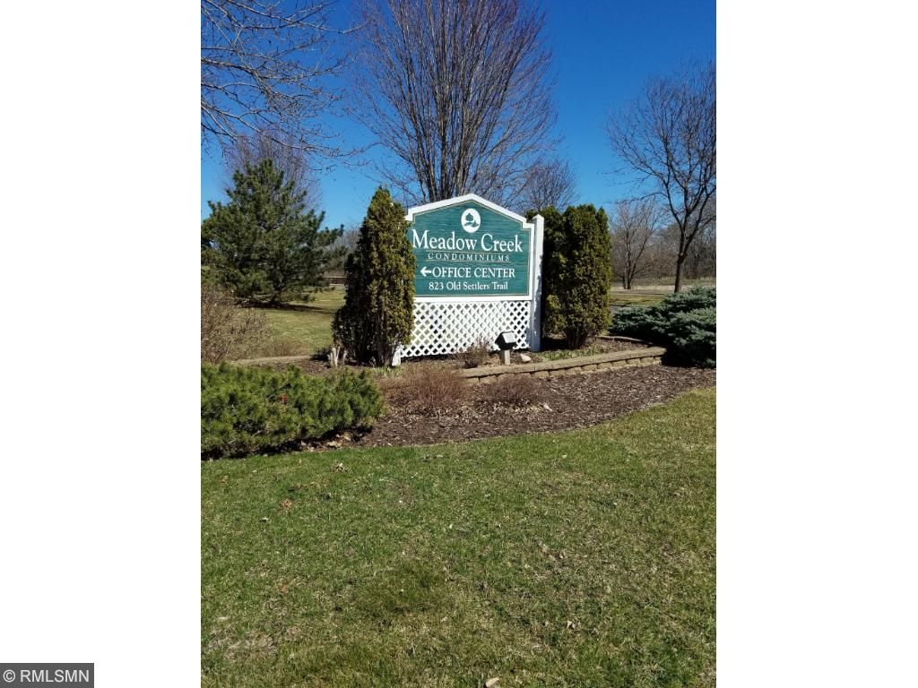 829 Old Settlers Trail, Hopkins, MN 55343