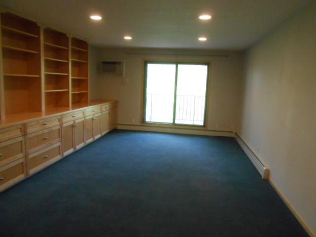 5697 Green Circle Dr#211Minnetonka, MN, 55343Hennepin County