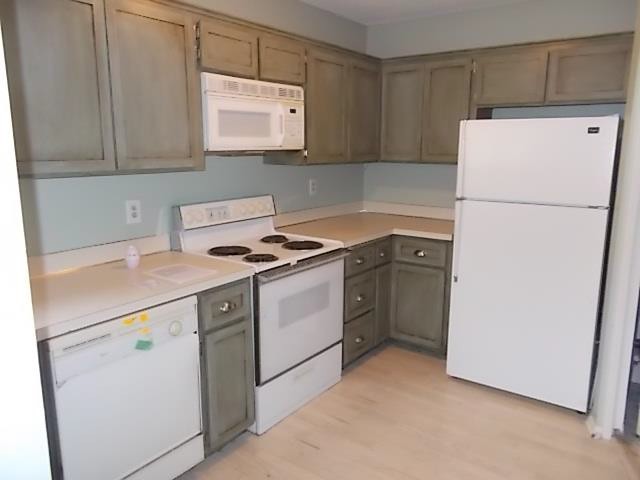 9054 Neill Lake RdEden Prairie, MN, 55347Hennepin County