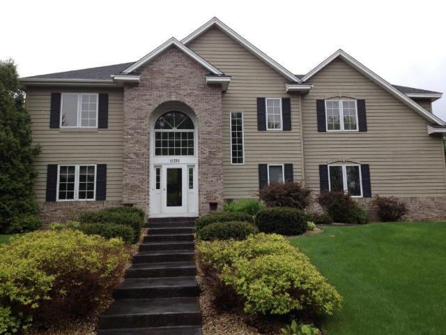 11781 Tanglewood Drive, Eden Prairie, MN 55347