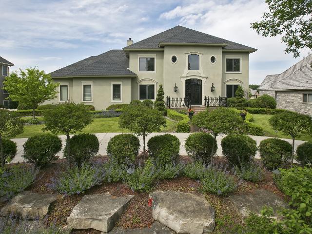 18734 Melrose Chase, Eden Prairie, MN 55347