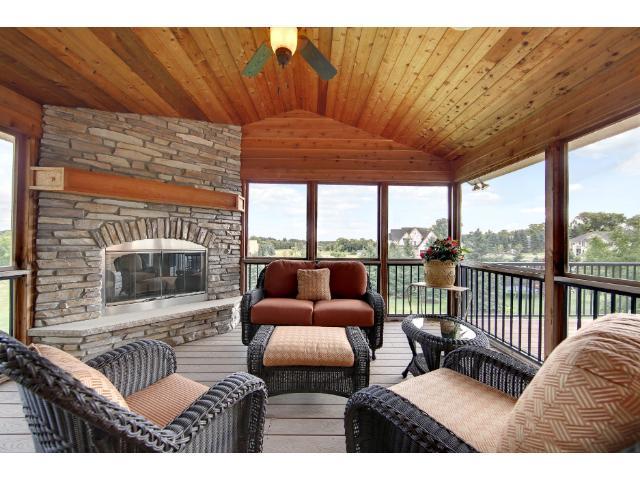 9747 Sky Lane, Eden Prairie, MN 55347