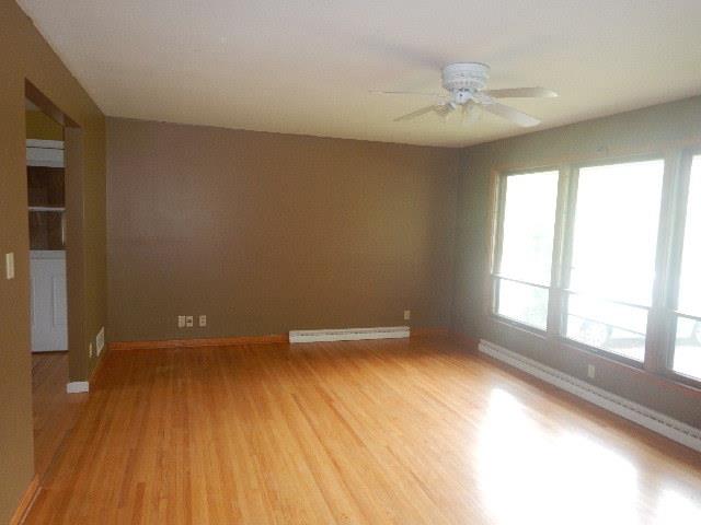 212 Sunset DrJordan, MN, 55352Scott County