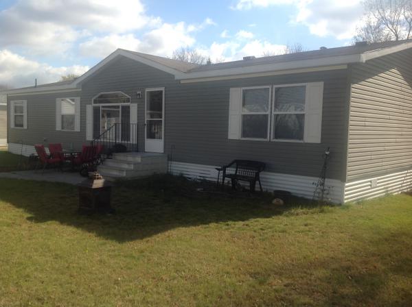 Rockford Riverview Estates 219 Canal DriveRockford, MN 55373